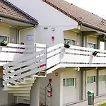 Otel Campanile