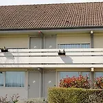 Otel Campanile
