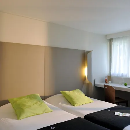 فندق Campanile 3*