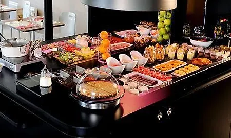 Campanile 3* Château-Thierry