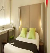 Campanile فندق